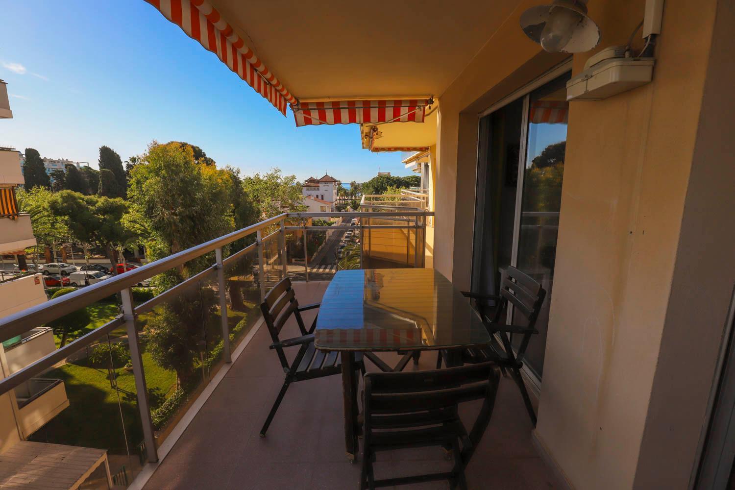 Differentflats Palafox Apartman Salou Kültér fotó